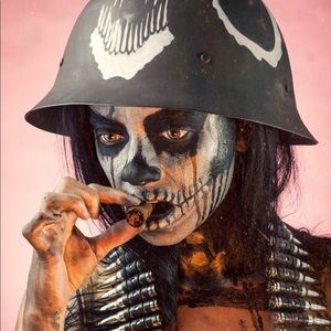 Meet your Posher, Regina